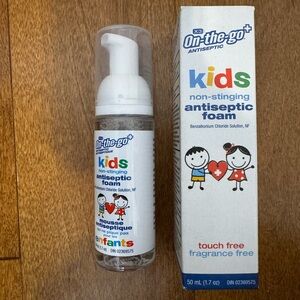 Kids Antiseptic Foam - White